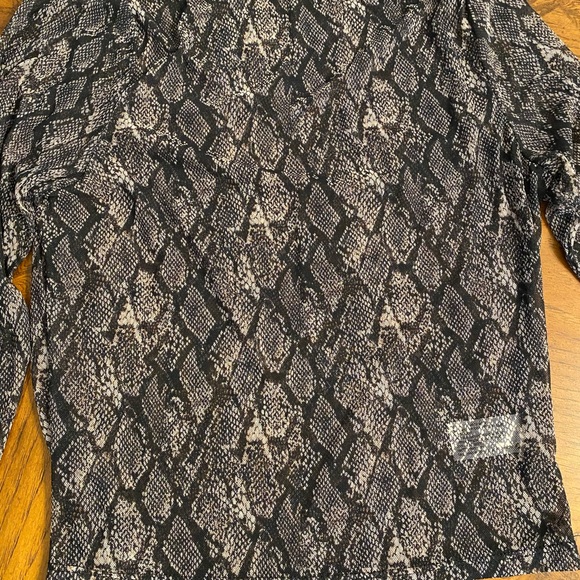 See-through Crop Shirt Size Medium - Picture 2 of 6